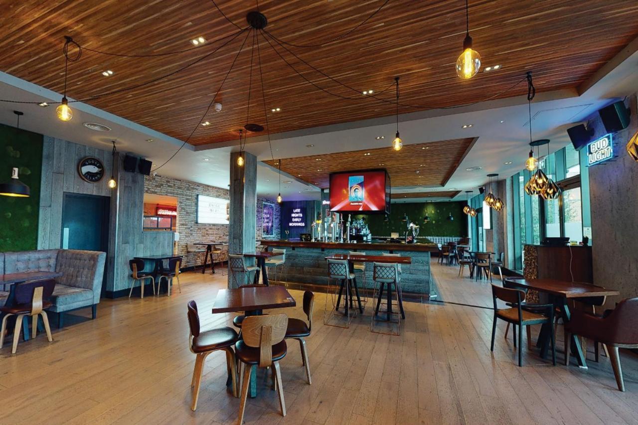 Village Hotel Solihull Eksteriør billede