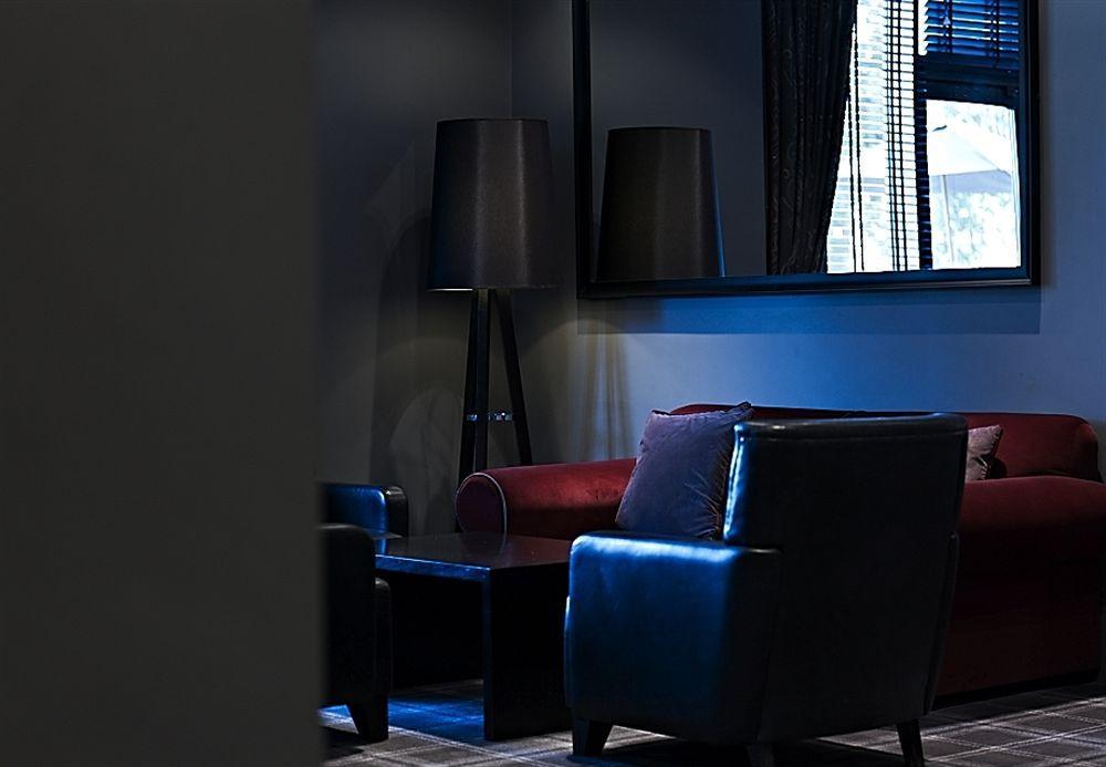 Village Hotel Solihull Eksteriør billede